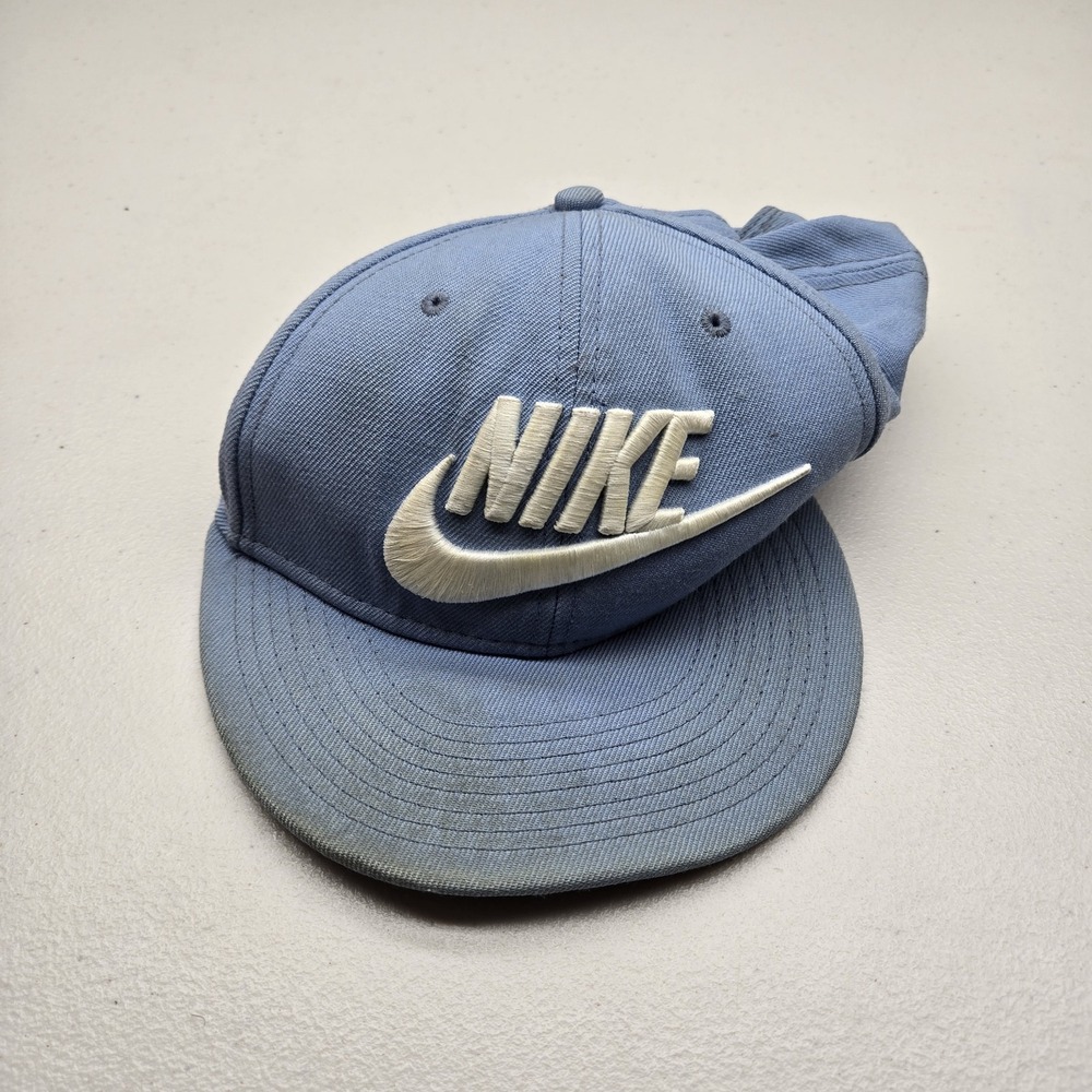 Nike Men Baseball Cap ONE SIZE Light Blue Curved Snapback Logo Embroidered